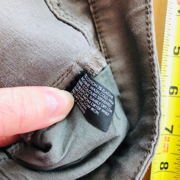 Club Monaco Gray Zipper Jeans - Picture 14 of 15